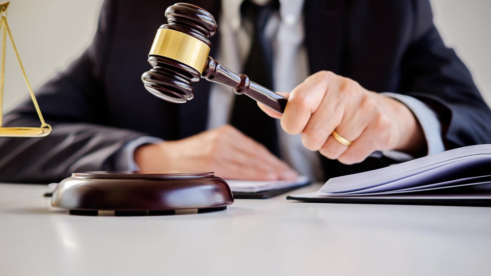 La Jurisprudence Est L'oeuvre De L'autorité Judiciaire